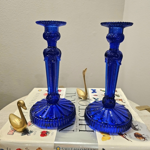Cobalt blue vintage glass Candlestick Holder - Picture 2 of 11